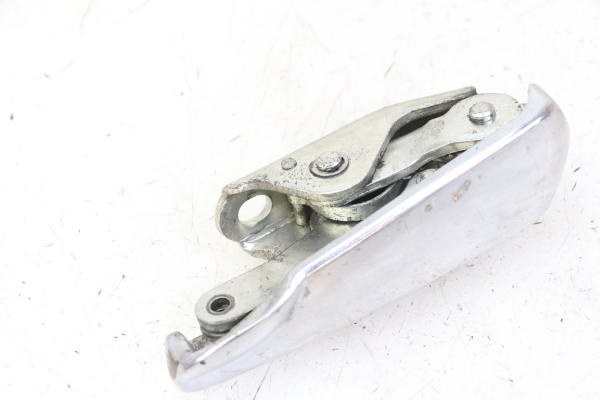 photo de DESCANSO DE PÉ TRASEIRO ESQUERDO PIAGGIO VESPA GRANTURISMO 200 (2004 - 2005) - Ampliação técnica