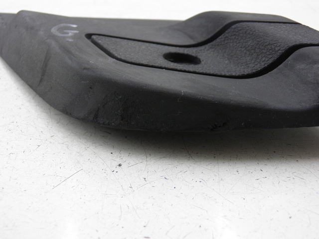 photo de DESCANSO DE PÉ TRASEIRO ESQUERDO PIAGGIO X9 EVOLUTION 125 (2003 - 2007) - Detalhe da peça