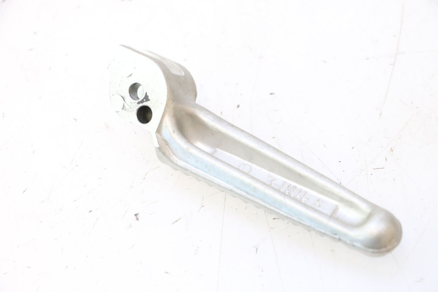 photo de DESCANSO DE PÉ TRASEIRO ESQUERDO DUCATI SS IE DS CARENEE 1000 (2002 - 2006) - Zoom do estado de desgaste