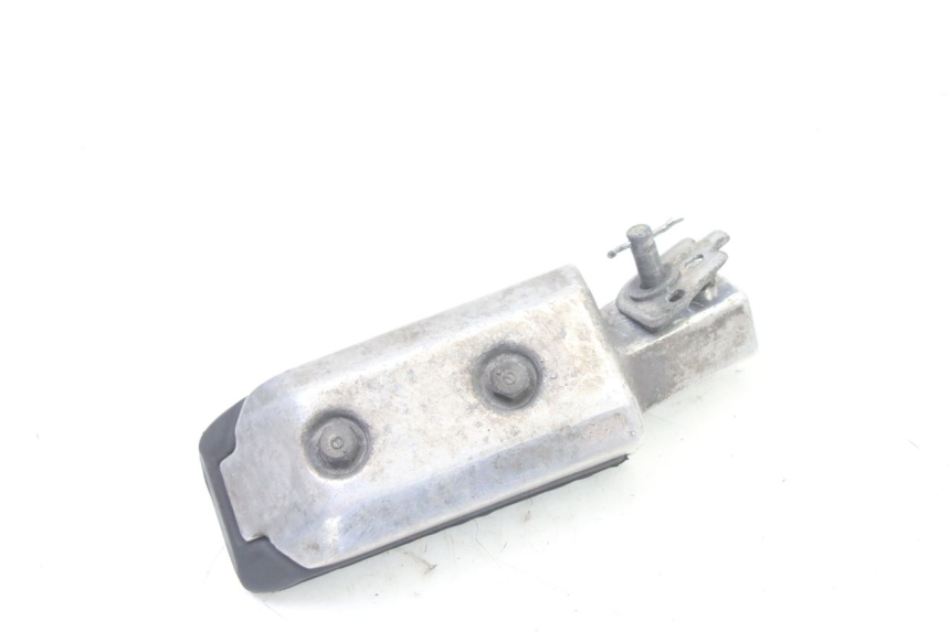 photo de DESCANSO DE PÉ TRASEIRO ESQUERDO HONDA ST PAN EUROPEAN 1300 (2002 - 2013) - Zoom do estado de desgaste