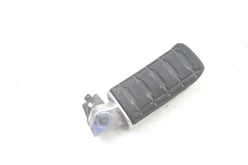 photo de DESCANSO DE PÉ TRASEIRO ESQUERDO HONDA ST PAN EUROPEAN 1300 (2002 - 2013) - Outro ângulo de visão