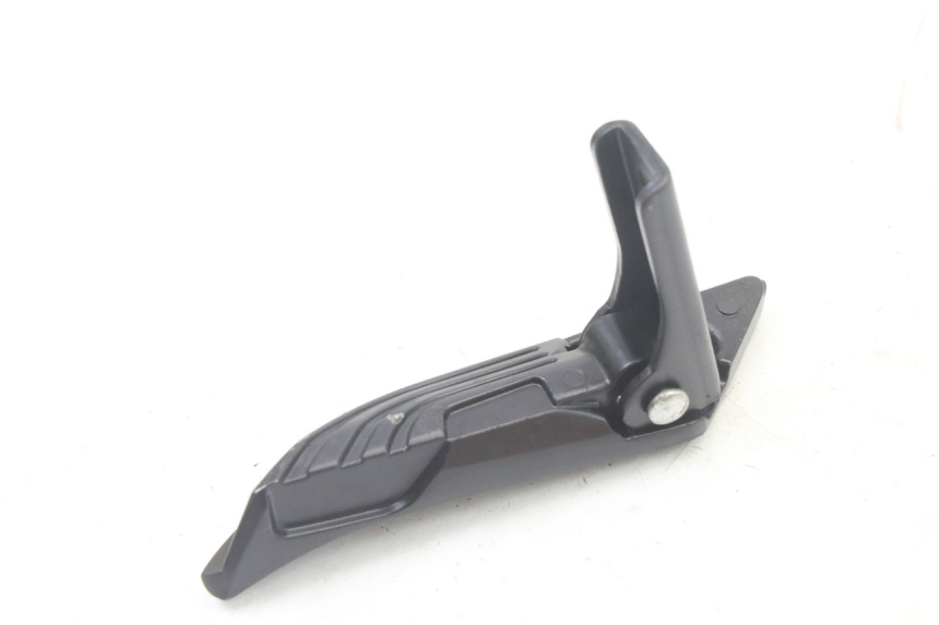photo de DESCANSO DE PÉ TRASEIRO ESQUERDO APRILIA SXR 50 (2021 - 2023) - Detalhe da peça