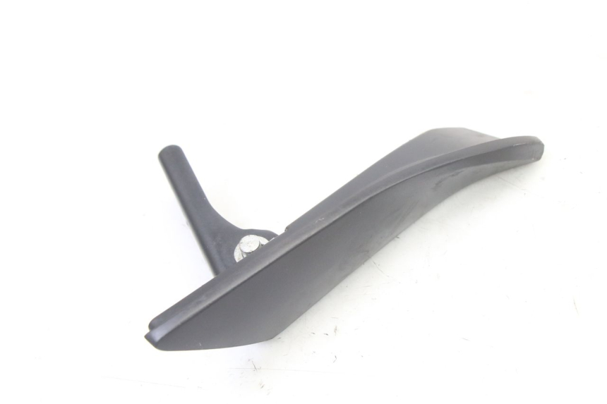 photo de DESCANSO DE PÉ TRASEIRO ESQUERDO APRILIA SXR 50 (2021 - 2023) - Outro ângulo de visão