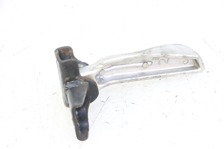 photo de DESCANSO DE PÉ TRASEIRO ESQUERDO PEUGEOT TWEET PRO CARGO 50 (2018 - 2022) - Pontos de fixação