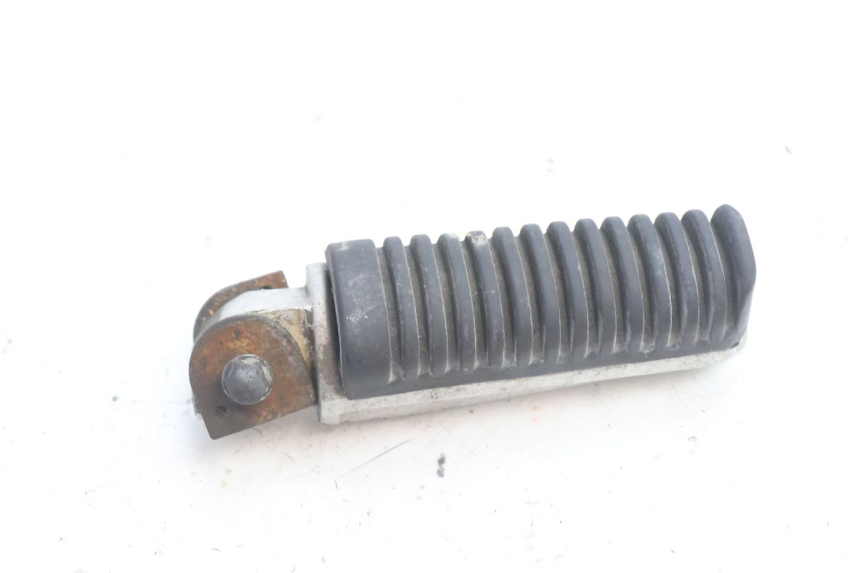 photo de DESCANSO DE PÉ TRASEIRO ESQUERDO YAMAHA XJR 1300 (1998 - 2002) - Outro ângulo de visão