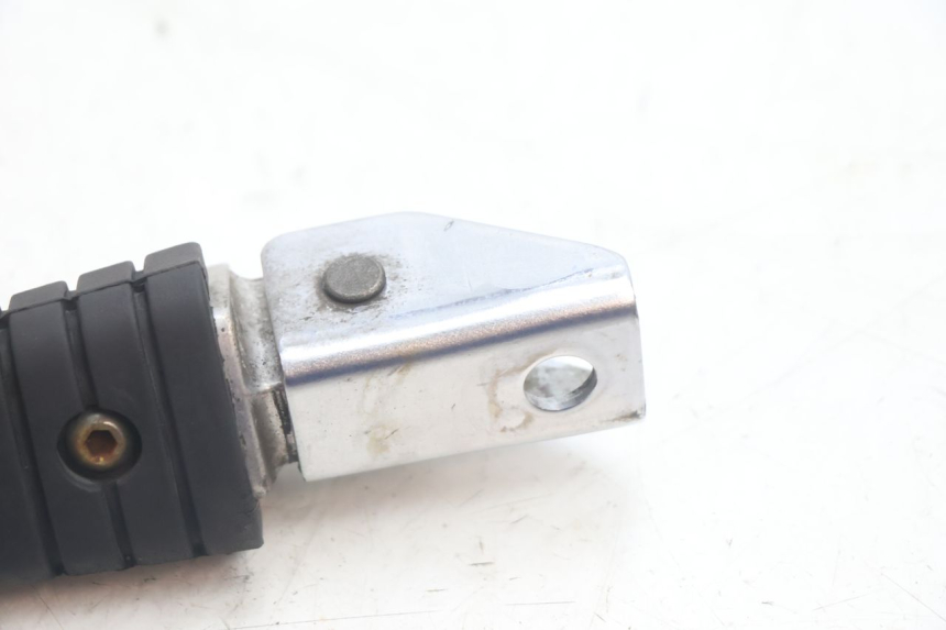 photo de DESCANSO DE PÉ TRASEIRO ESQUERDO YAMAHA XV VIRAGO 535 (1988 - 2004) - Zoom do estado de desgaste