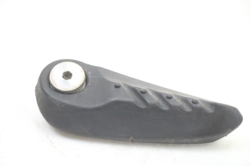 photo de DESCANSO DE PÉ TRASEIRO ESQUERDO YAMAHA NEOS NEO'S 4T 50 (2008 - 2016) - Detalhe da peça
