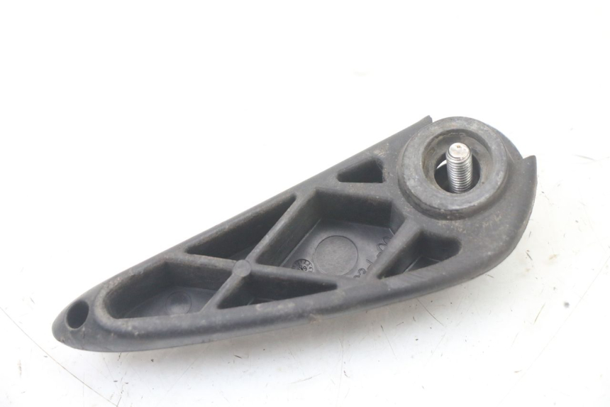 photo de DESCANSO DE PÉ TRASEIRO ESQUERDO YAMAHA NEOS NEO'S 4T 50 (2008 - 2016) - Outro ângulo de visão