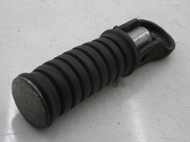photo de DESCANSO DE PÉ TRASEIRO ESQUERDO YAMAHA SR 125 (1982 - 2003) - Vista principal