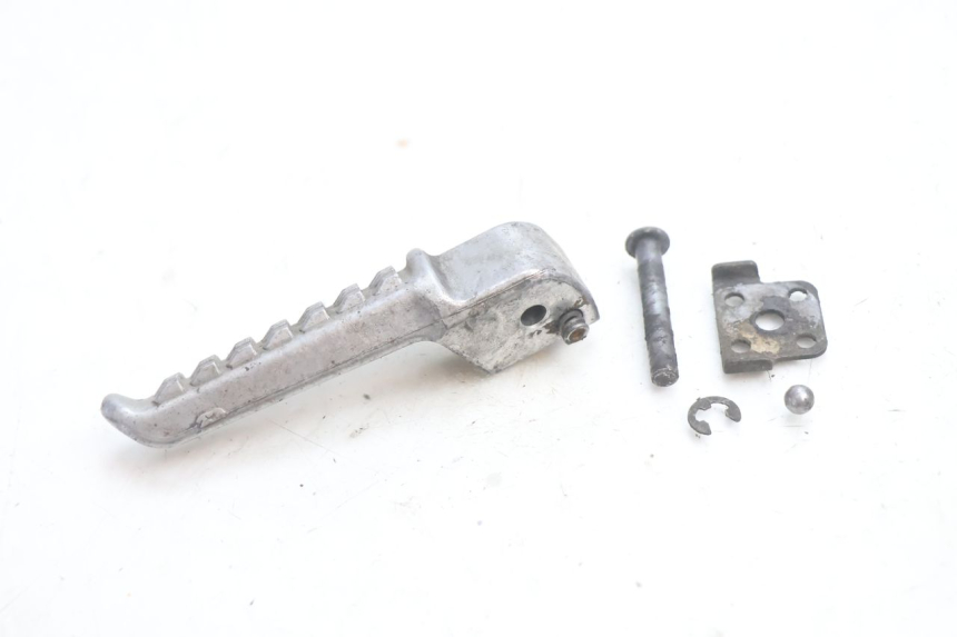 photo de DESCANSO DE PÉ TRASEIRO ESQUERDO KAWASAKI ZX-6R ZX6R 600 (2000 - 2002) - Detalhe da peça