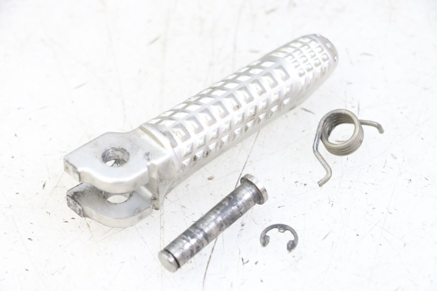 photo de DESCANSO DE PÉ DIANTEIRO DIREITO BMW S RR ABS S1000RR 1000 (2015 - 2018) - Pontos de fixação