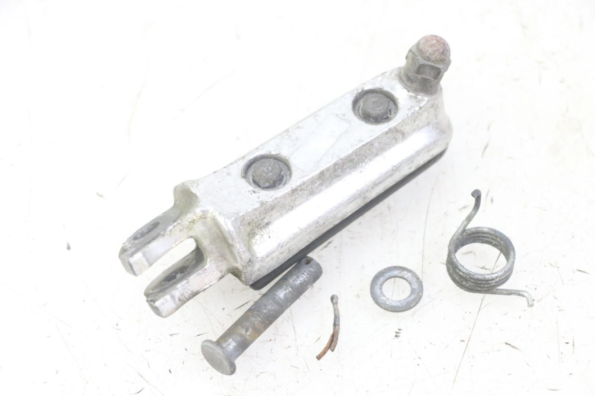 photo de DESCANSO DE PÉ DIANTEIRO DIREITO HONDA CBF 500 (2004 - 2007) - Ampliação técnica
