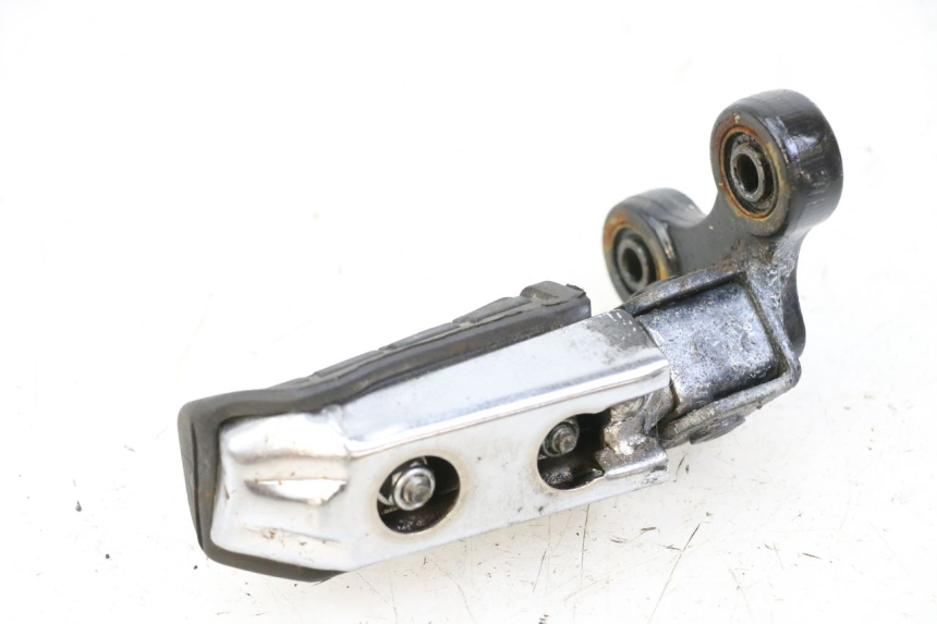 photo de DESCANSO DE PÉ DIANTEIRO DIREITO YAMAHA FJ 36Y 1100 (1984 - 1985) - Zoom do estado de desgaste