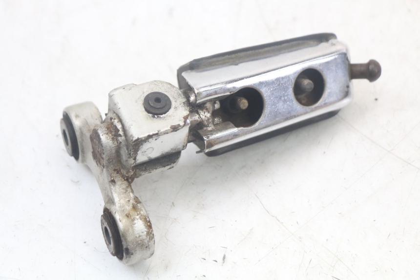 photo de DESCANSO DE PÉ DIANTEIRO DIREITO YAMAHA FJ 3CX 1200 (1986 - 1996) - Estado da superfície