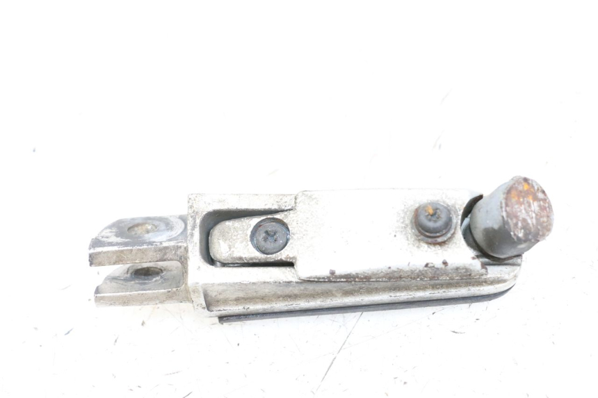 photo de DESCANSO DE PÉ DIANTEIRO DIREITO YAMAHA FJR ABS 1300 (2006 - 2012) - Detalhe da peça