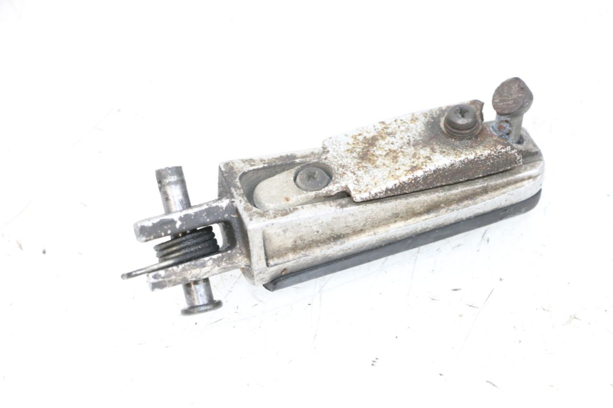 photo de DESCANSO DE PÉ DIANTEIRO DIREITO YAMAHA FJR ABS 1300 (2006 - 2012) - Zoom do estado de desgaste