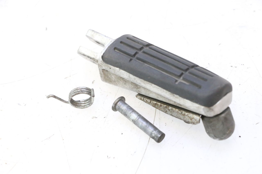photo de DESCANSO DE PÉ DIANTEIRO DIREITO YAMAHA FJR 1300 (2001 - 2005) - Detalhe da peça