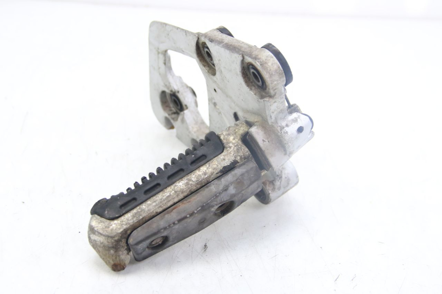 photo de DESCANSO DE PÉ DIANTEIRO DIREITO SUZUKI GSX-F GSX  F 1100 (1988 - 1994) - Detalhe da peça