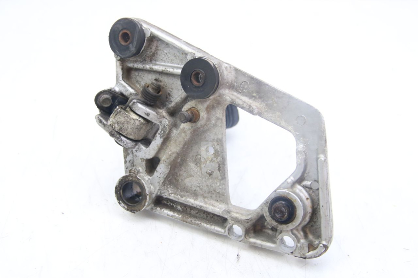photo de DESCANSO DE PÉ DIANTEIRO DIREITO SUZUKI GSX-F GSX  F 1100 (1988 - 1994) - Outro ângulo de visão