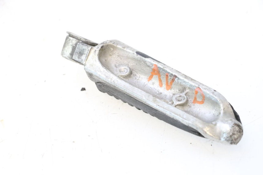 photo de DESCANSO DE PÉ DIANTEIRO DIREITO SUZUKI GSX F GSXF 750 (1988 - 1998) - Detalhe da peça