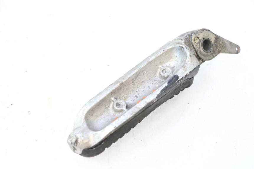 photo de DESCANSO DE PÉ DIANTEIRO DIREITO SUZUKI GSX F GSXF 750 (1988 - 1998) - Zoom do estado de desgaste