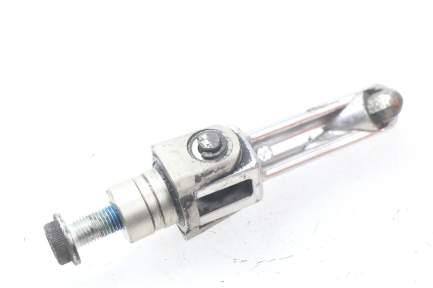 photo de DESCANSO DE PÉ DIANTEIRO DIREITO SUZUKI GSX-R GSXR 750 (2011 - 2016) - Zoom do estado de desgaste