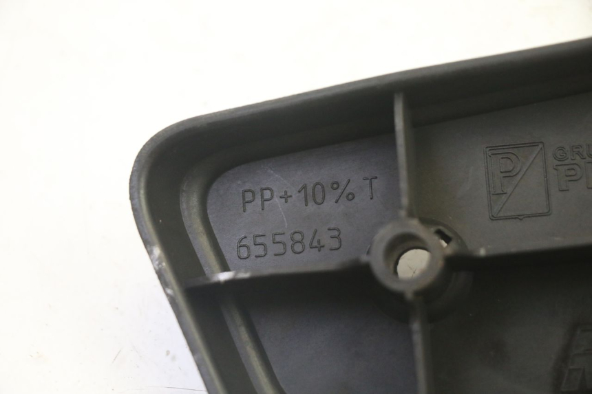 photo de DESCANSO DE PÉ DIANTEIRO DIREITO PIAGGIO MP3 RL 250 (2006 - 2010) - Ampliação técnica