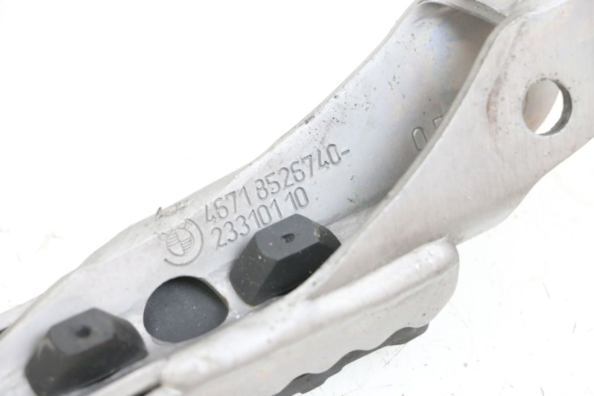 photo de DESCANSO DE PÉ DIANTEIRO DIREITO BMW R GS 1250 (2021 - 2024) - Outro ângulo de visão