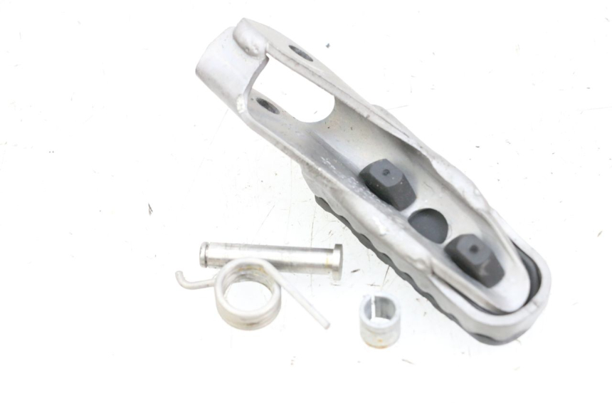 photo de DESCANSO DE PÉ DIANTEIRO DIREITO BMW R GS 1250 (2021 - 2024) - Ampliação técnica
