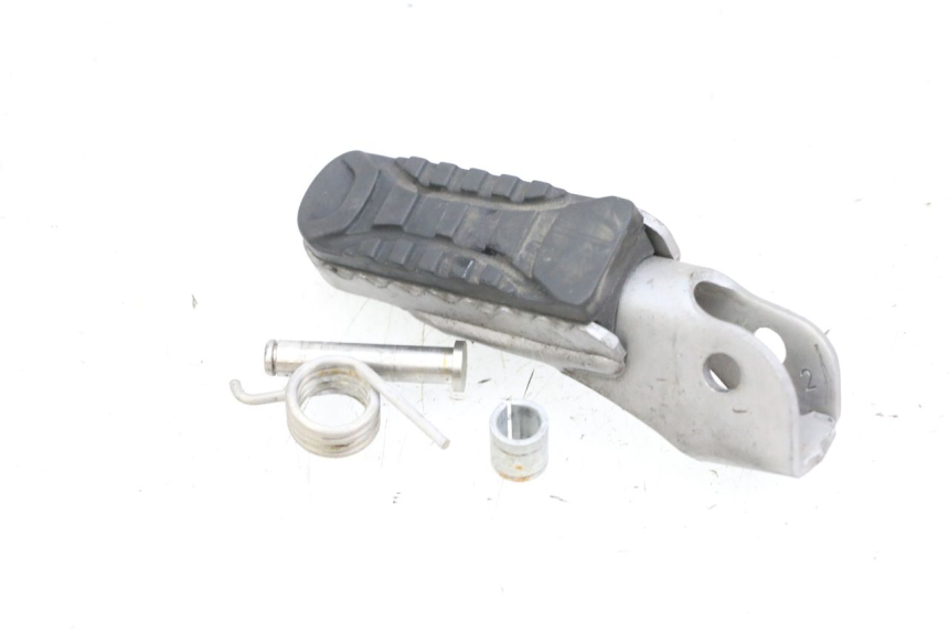 photo de DESCANSO DE PÉ DIANTEIRO DIREITO BMW R GS 1250 (2021 - 2024) - Pontos de fixação