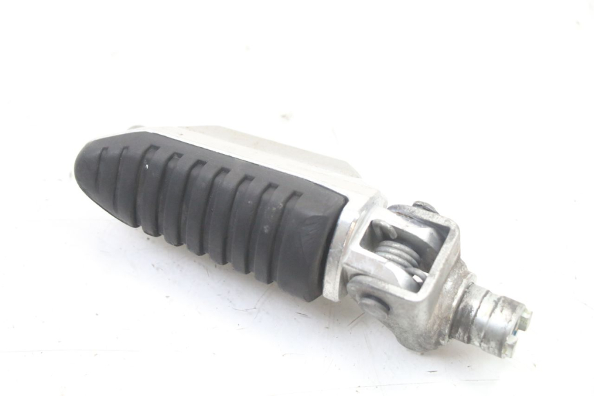 photo de DESCANSO DE PÉ DIANTEIRO DIREITO SUZUKI GSX F GSXF 650 (2007 - 2015) - Outro ângulo de visão