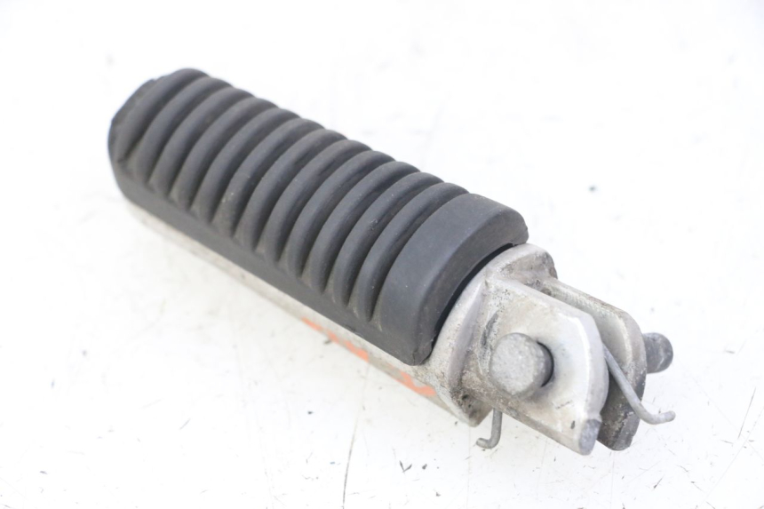 photo de DESCANSO DE PÉ DIANTEIRO DIREITO YAMAHA XJ6 ABS 600 (2008 - 2016) - Pontos de fixação