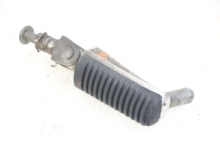 photo de DESCANSO DE PÉ DIANTEIRO DIREITO YAMAHA FZS FAZER 600 (2001 - 2003) - Vista principal