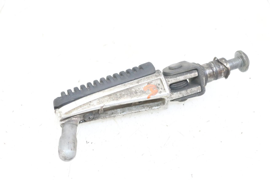 photo de DESCANSO DE PÉ DIANTEIRO DIREITO YAMAHA FZS FAZER 600 (2001 - 2003) - Pontos de fixação