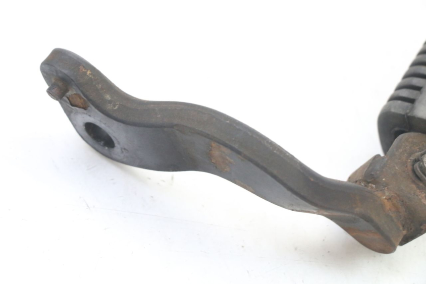photo de DESCANSO DE PÉ DIANTEIRO DIREITO YAMAHA SR 125 (1982 - 2003) - Pontos de fixação