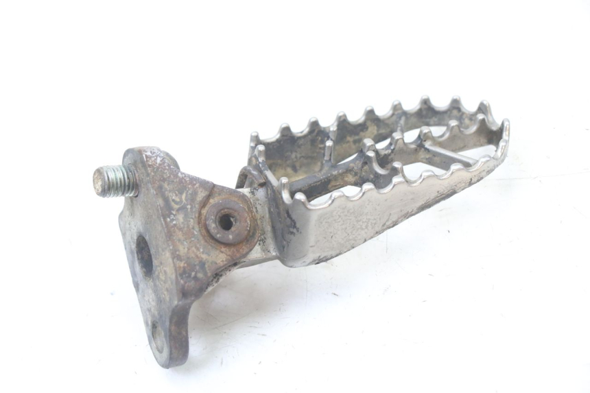 photo de DESCANSO DE PÉ DIANTEIRO DIREITO YAMAHA YZ-F YZF 250 (2007 - 2013) - Detalhe da peça