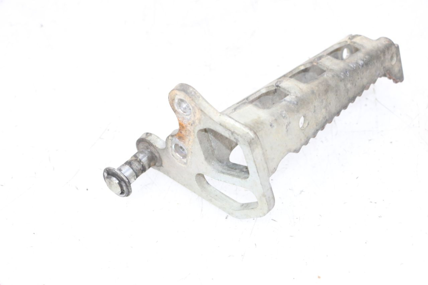 photo de DESCANSO DE PÉ DIANTEIRO DIREITO YAMAHA YFM R RAPTOR 250 (2008 - 2014) - Detalhe da peça