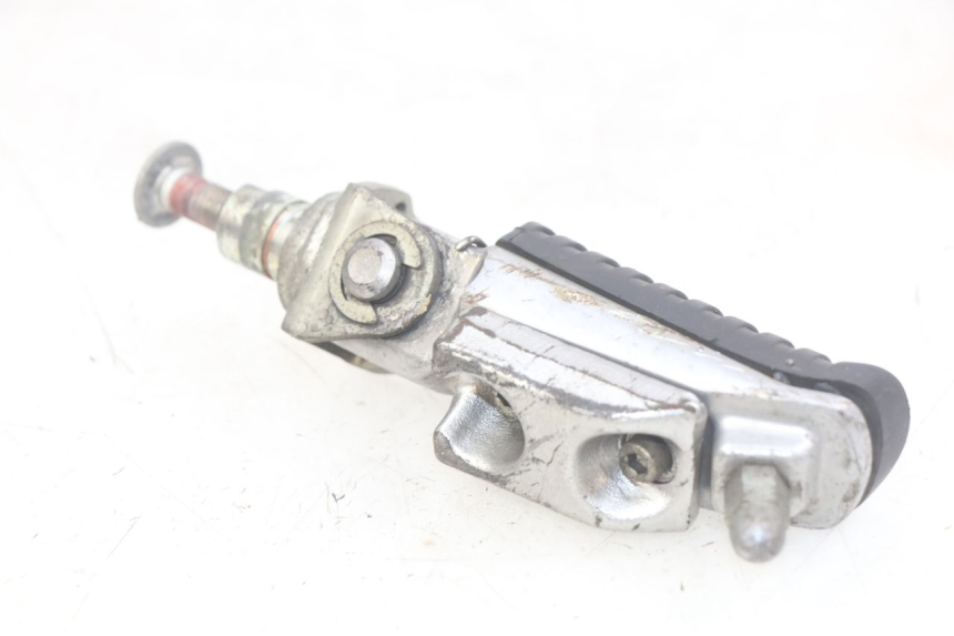 photo de DESCANSO DE PÉ DIANTEIRO DIREITO KAWASAKI Z 750 (2007 - 2013) - Zoom do estado de desgaste
