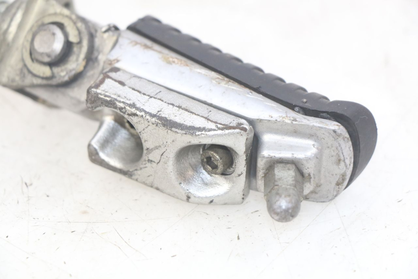 photo de DESCANSO DE PÉ DIANTEIRO DIREITO KAWASAKI Z 750 (2007 - 2013) - Outro ângulo de visão
