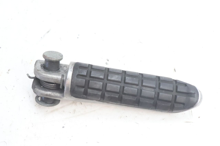photo de DESCANSO DE PÉ DIANTEIRO DIREITO KAWASAKI ZZR 600 (1995 - 2004) - Detalhe da peça