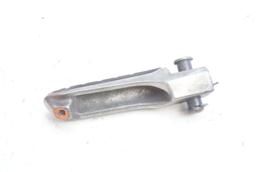 photo de DESCANSO DE PÉ DIANTEIRO DIREITO KAWASAKI ZZR 600 (1995 - 2004) - Outro ângulo de visão