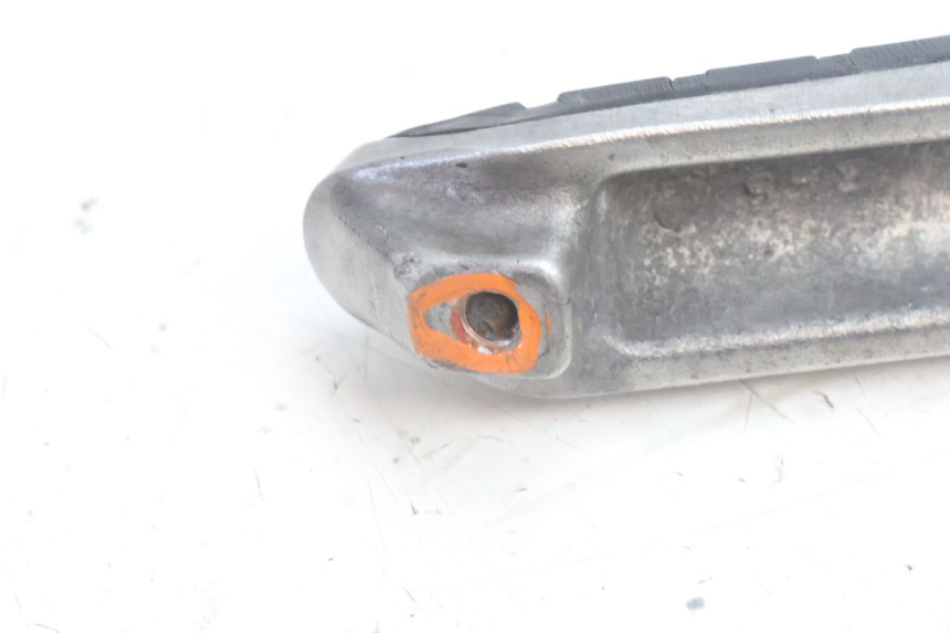 photo de DESCANSO DE PÉ DIANTEIRO DIREITO KAWASAKI ZZR 600 (1995 - 2004) - Ampliação técnica