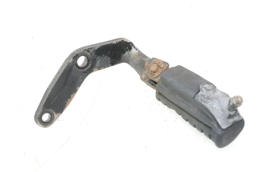 photo de DESCANSO DE PÉ DIANTEIRO ESQUERDO HONDA CB TWO FIFTY 250 (1991 - 2002) - Outro ângulo de visão