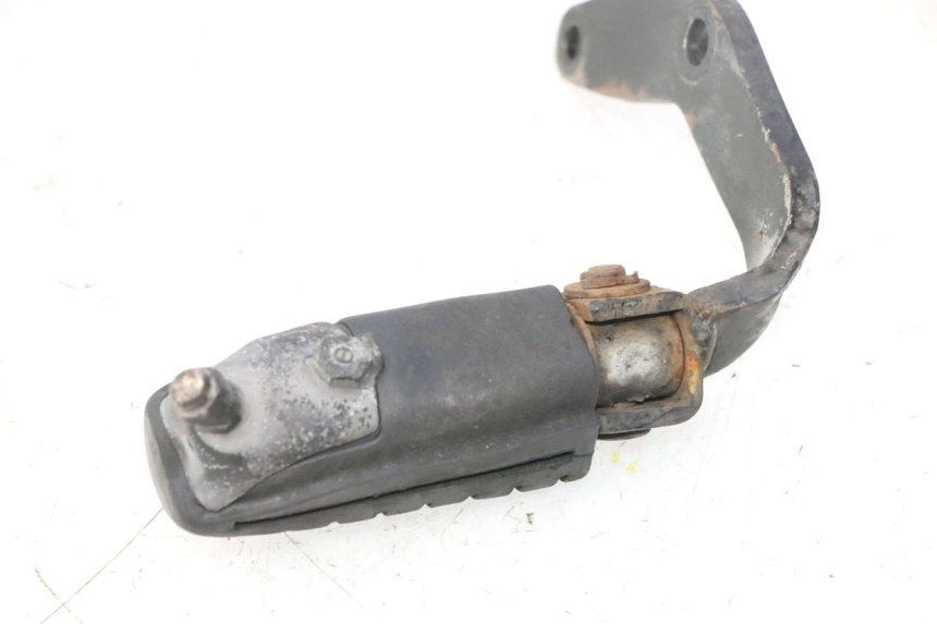 photo de DESCANSO DE PÉ DIANTEIRO ESQUERDO HONDA CB TWO FIFTY 250 (1991 - 2002) - Ampliação técnica