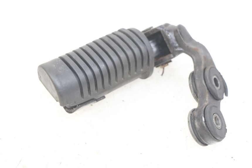 photo de DESCANSO DE PÉ DIANTEIRO ESQUERDO HONDA CM 125 (1983 - 2003) - Detalhe da peça