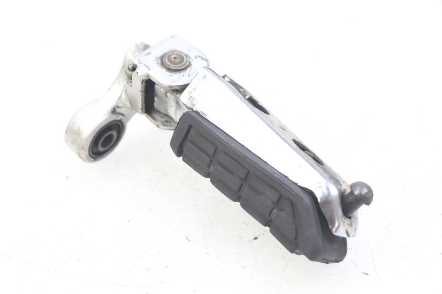 photo de DESCANSO DE PÉ DIANTEIRO ESQUERDO YAMAHA FJ 3CX 1200 (1986 - 1996) - Outro ângulo de visão