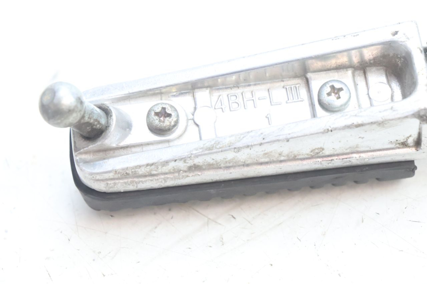 photo de DESCANSO DE PÉ DIANTEIRO ESQUERDO YAMAHA FZ8 800 (2010 - 2016) - Ampliação técnica