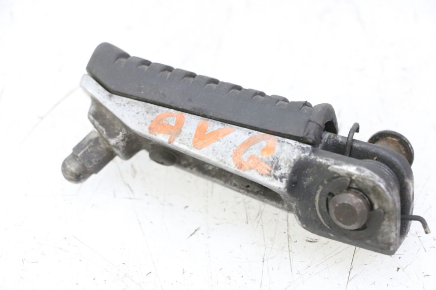 photo de DESCANSO DE PÉ DIANTEIRO ESQUERDO KAWASAKI ZR7 ZR-7 S 750 (1999 - 2004) - Detalhe da peça