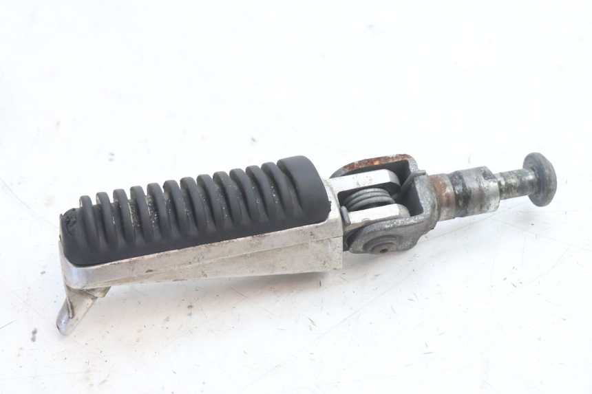 photo de DESCANSO DE PÉ DIANTEIRO ESQUERDO YAMAHA XJR 1300 (1998 - 2002) - Detalhe da peça