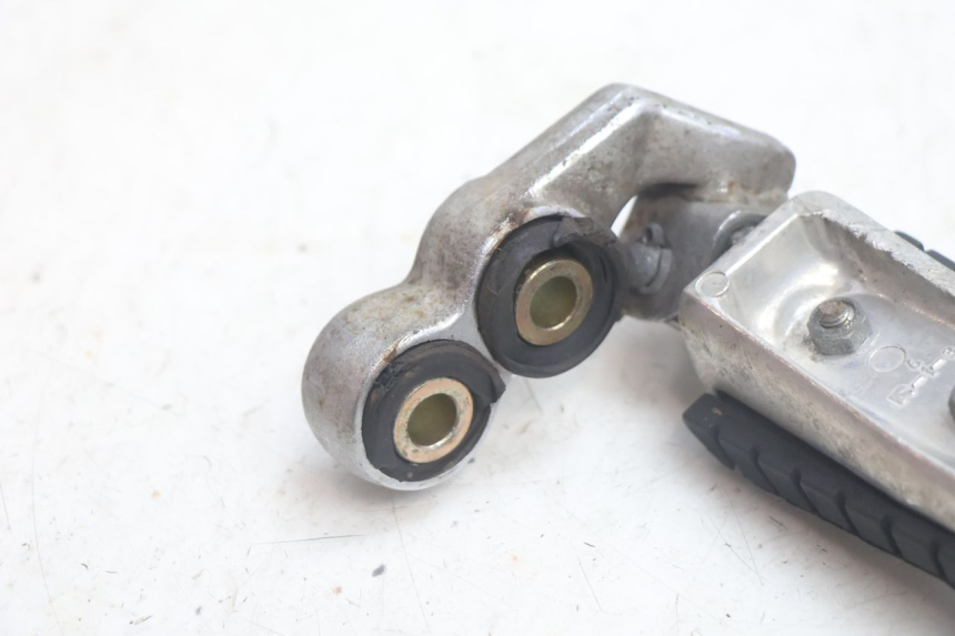 photo de DESCANSO DE PÉ DIANTEIRO ESQUERDO YAMAHA XV VIRAGO 535 (1988 - 2004) - Pontos de fixação
